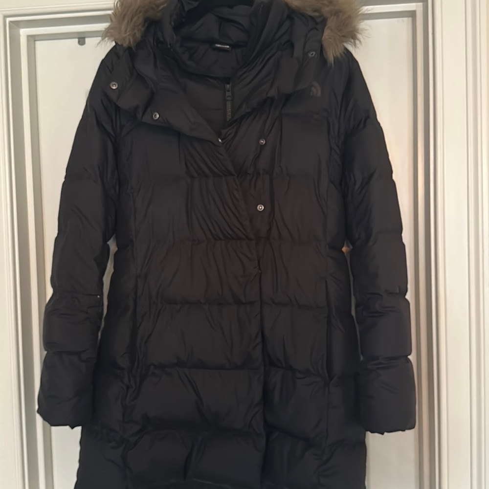 North face woman’s winter jacket size L black